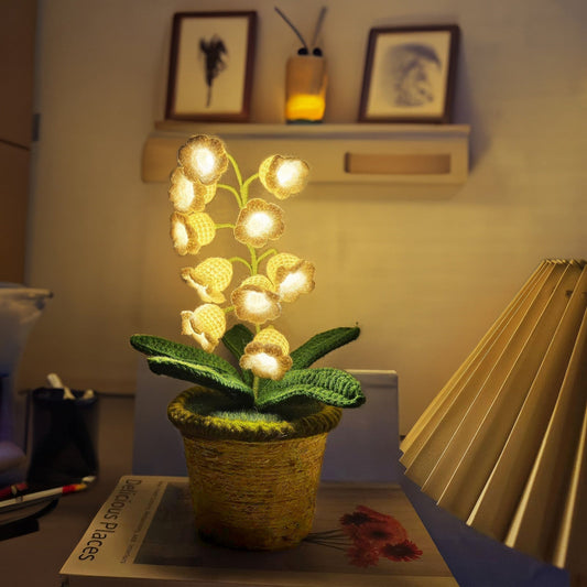 EternalBloom­™ Lily Night Lamp